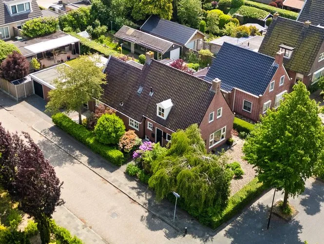 Vrijstaande woning te koop: Burgemeester Drijberweg 27, Hurdegaryp Hurdegaryp