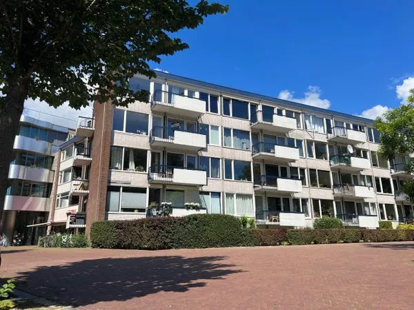 Woning te huur: Burgemeester Edo Bergsmalaan, Getfert Enschede