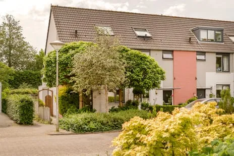 Hoekwoning te koop: Burgemeester Geertsemalaan 18, Groot Deijleroord en Ter Weer Wassenaar