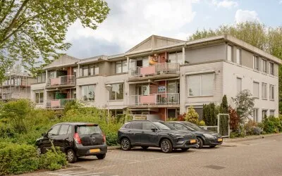 Appartement te koop: Burgemeester Geertsemalaan 58, Groot Deijleroord en Ter Weer Wassenaar