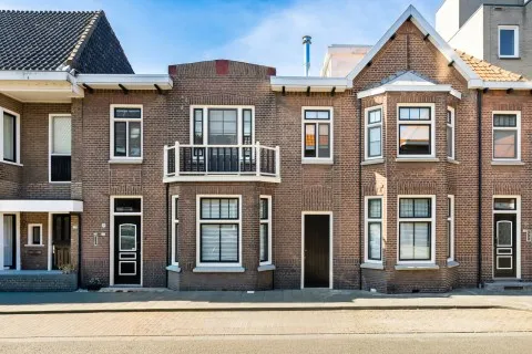 Vrijstaande woning te koop: Burgemeester Geillstraat 27, Terneuzen