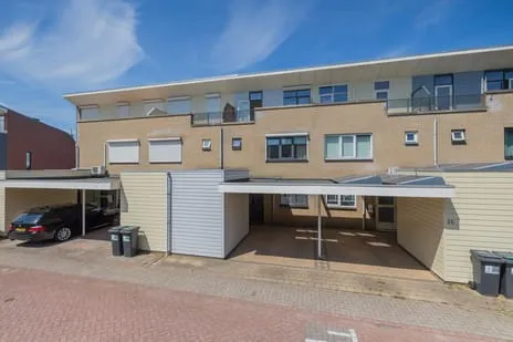 Terraced house for sale: Burgemeester Hermanslaan 23, Weerestein Hillegom