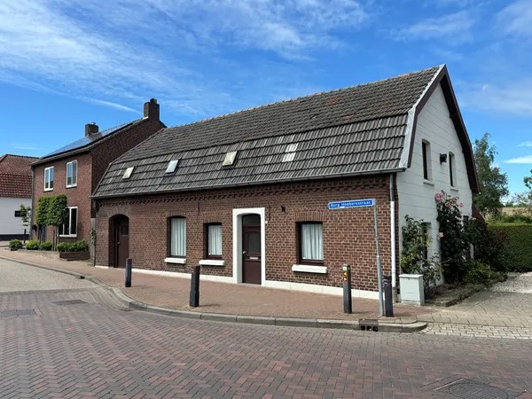 Vrijstaande woning te koop: Burgemeester Hoebersstraat 4, Kern Haelen Haelen