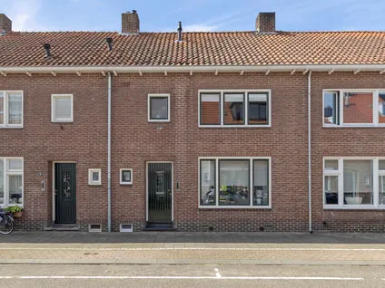 Tussenwoning te koop: Burgemeester Junckersstraat 11, Hogekamp Venlo