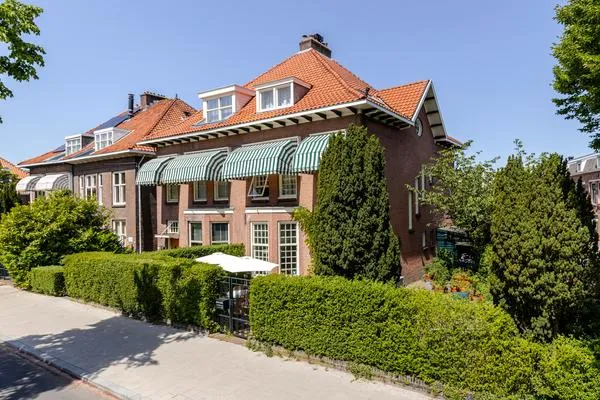 Twee-onder-één-kap te koop: Burgemeester Knappertlaan 74, Oranjekwartier Schiedam