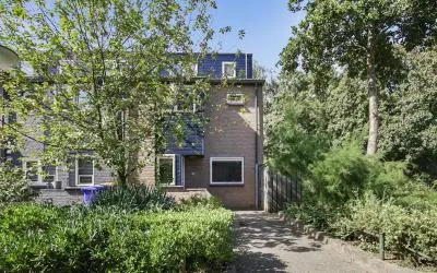 Hoekwoning te koop: Burgemeester Krijgsmangeerde 41, Hooipolder en De Hoeven Raamsdonksveer