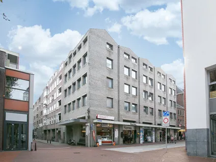 Appartement te huur: Burgemeester Loeffplein 123, Binnenstad centrum 'S-Hertogenbosch