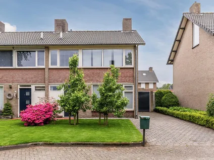 Twee-onder-één-kap te koop: Burgemeester Magneestraat 12, Molenstraat e.o. Luyksgestel