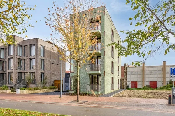 Appartement te huur: Burgemeester Michiels van Kessenichpassage 5D, Wittevrouwenveld Maastricht