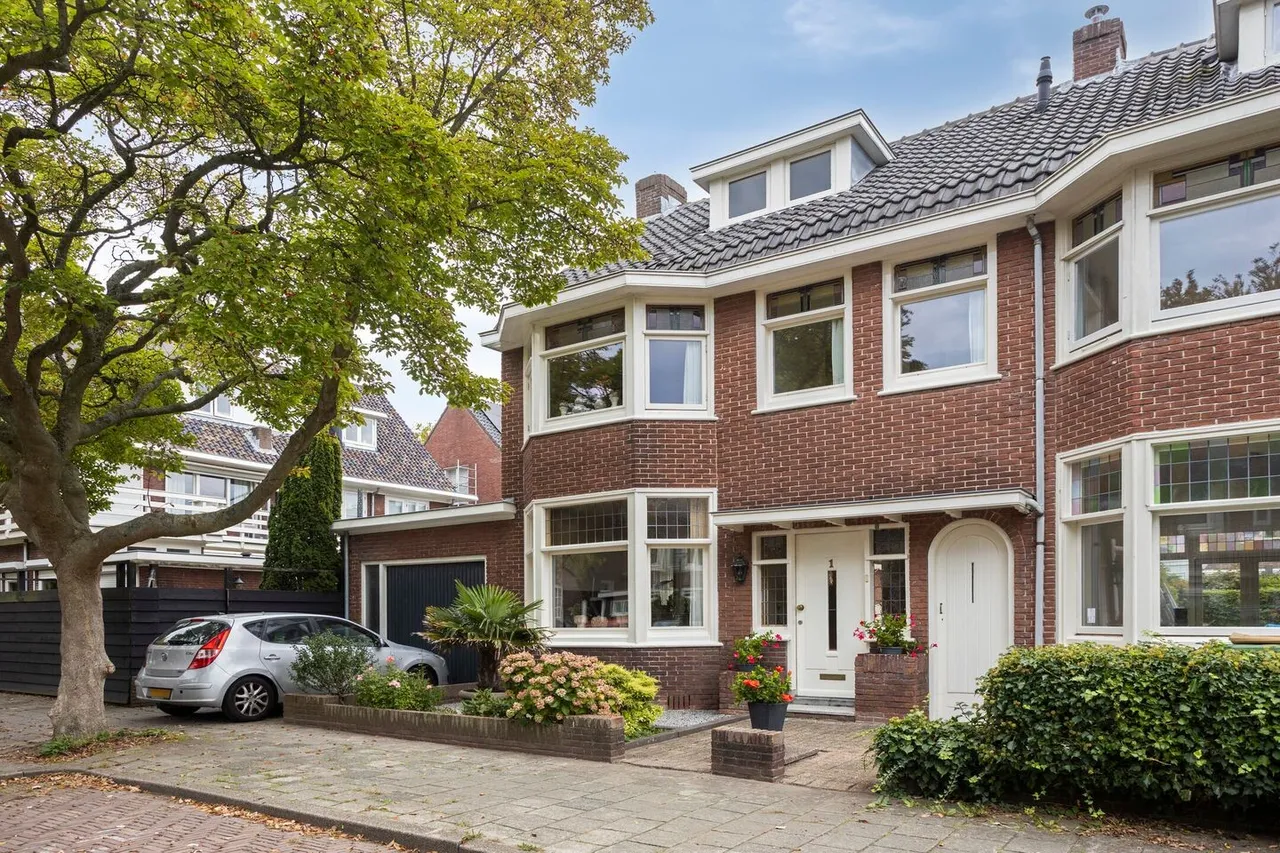Hoekwoning te koop: Burgemeester Palingstraat 1, Alkmaar