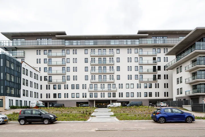 Appartement te huur: Burgemeester Rijnderslaan 100, Van der Leekbuurt Amstelveen