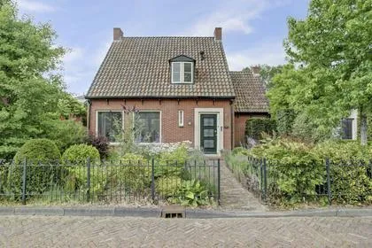 Vrijstaande woning te koop: Burgemeester Schrijnderlaan 12, Oud Grootebroek Grootebroek
