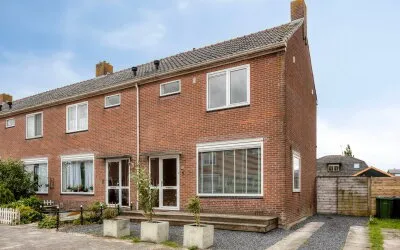Corner house for sale: Burgemeester Steertstraat 16, Oosthuizen Oosthuizen