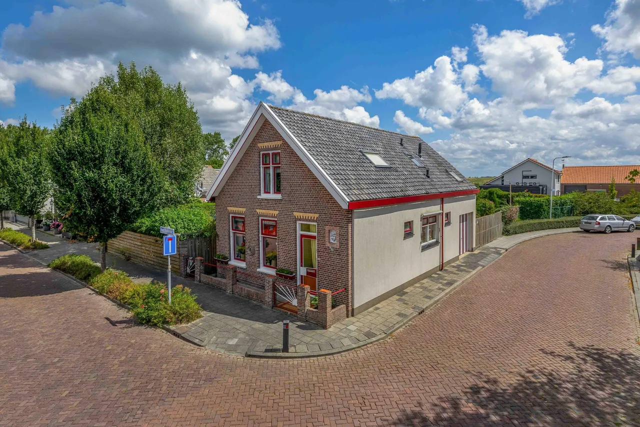Vrijstaande woning te koop: Burgemeester Sterkstraat 24, Stad Aan 'T Haringvliet