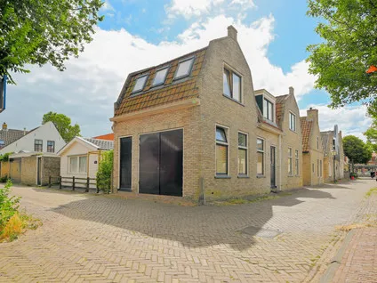 Corner house for sale: Burgemeester Swaanstraat 14A, West-Terschelling West-Terschelling