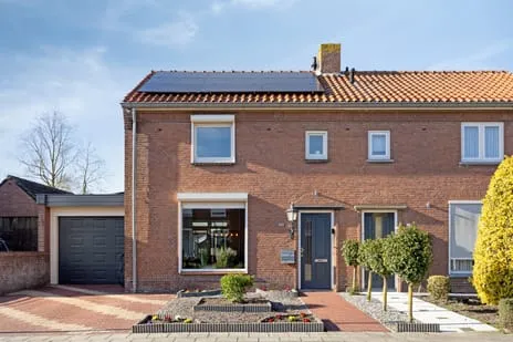 Twee-onder-één-kap te koop: Burgemeester van de Heijdenstraat 86, Braken-West Drunen