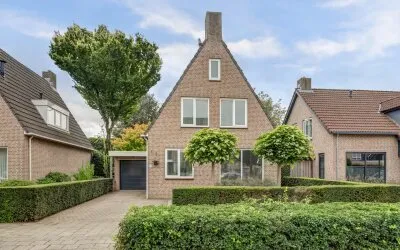 Vrijstaande woning te koop: Burgemeester van de Wielstraat 31, Vlijmen-Dorp Vlijmen