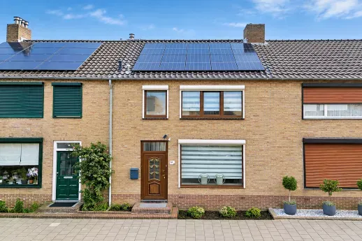 Tussenwoning te koop: Burgemeester van der Knaapstraat 14, Venlo