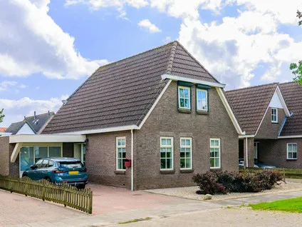 Vrijstaande woning te koop: Burgemeester van der Veenweg 18, Ossenzijl Ossenzijl