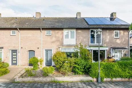 Tussenwoning te koop: Burgemeester van Dommelenlaan 39, Aalst Waalre