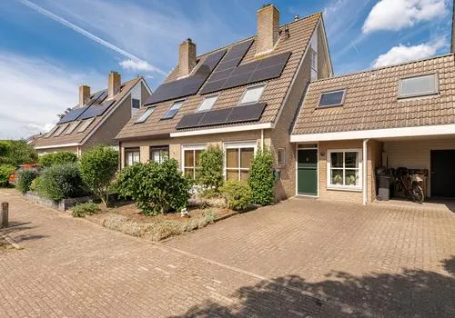 Tussenwoning te koop: Burgemeester van Everdingenstraat 4, Beusichem Beusichem