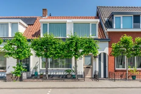 Hoekwoning te koop: Burgemeester van Loonstraat 10, Steenbergen-Centrum Steenbergen (Nb)