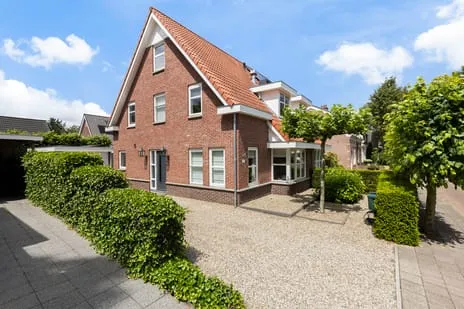Twee-onder-één-kap te koop: Burgemeester van Oordtstraat 22A, Ermelo - Centrum Ermelo