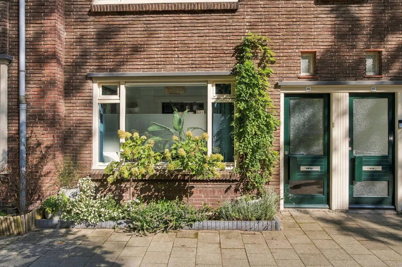 Appartement te koop: Burgemeester van Tuyllkade 19, Utrecht