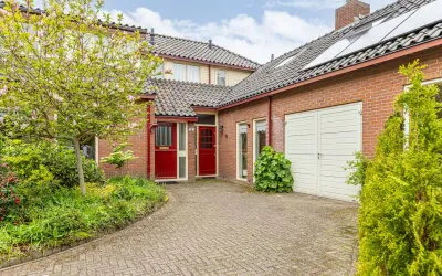 Tussenwoning te koop: Burgemeester van Waninglaan 76, Rodenburg en omgeving Leek