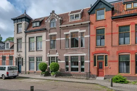 Tussenwoning te koop: Burgemeester Venemastraat 10, Winschoten-Centrum Winschoten