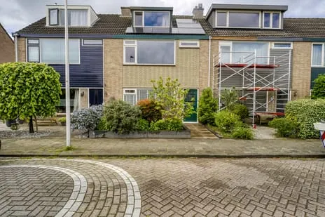 Tussenwoning te koop: Burgemeester Verheullaan 16, Koudekerk aan den Rijn-Noord Koudekerk Aan Den Rijn