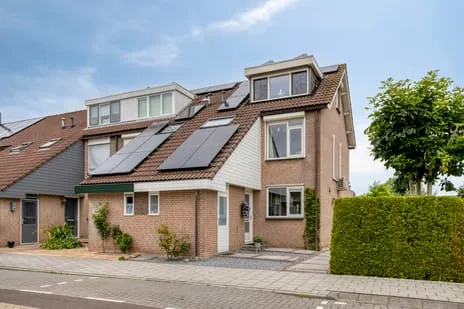Hoekwoning te koop: Burgemeester Viezeelaan 14, Streefkerk-Dorp Streefkerk