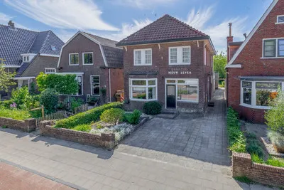 Vrijstaande woning te koop: Burgemeester Wuiteweg 112, De Singels oost Drachten