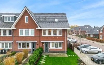 Hoekwoning te koop: Burgemeester Avisstraat 2, Midwoud Centrum Midwoud
