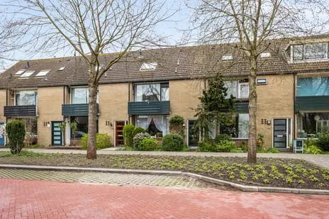 Tussenwoning te koop: Burgemeester Boerstraat 17, Zevenhuizen-West 1 Zevenhuizen (Zh)