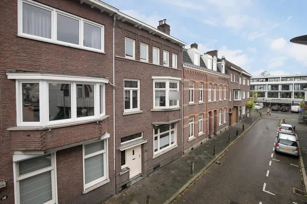Woning te huur: Burgemeester Ceulenstraat, Villapark Maastricht