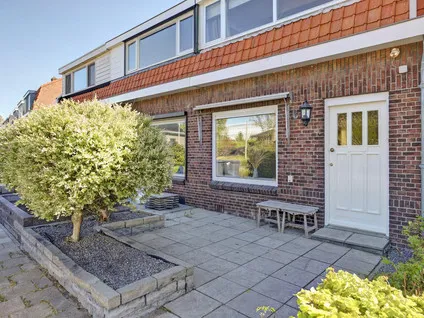 Tussenwoning te koop: Burgemeester Cramerlaan 36, De Lier West De Lier