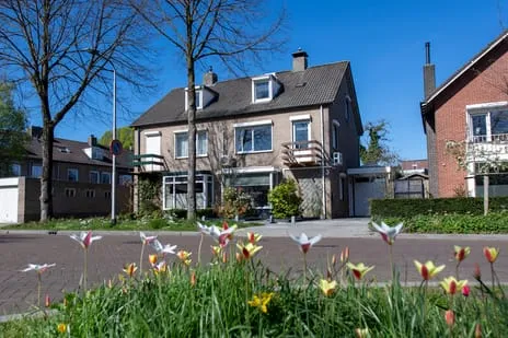 Twee-onder-één-kap te koop: Burgemeester Damsstraat 55, Burgemeestersbuurt Tilburg