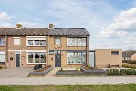 Hoekwoning te koop: Burgemeester Elkhuizenlaan 36, De Beek Halsteren