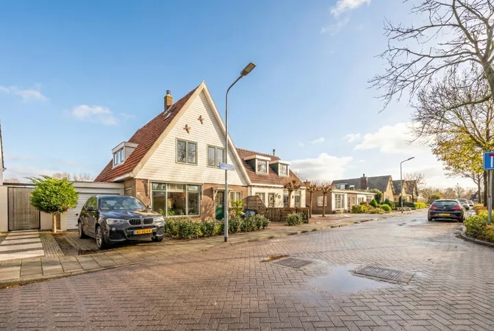 Hoekwoning te koop: Burgemeester Geuzestraat 45, Aagtekerke Aagtekerke