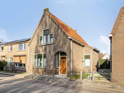 Vrijstaande woning te koop: Burgemeester Hagelaan 15, Bruinisse Bruinisse