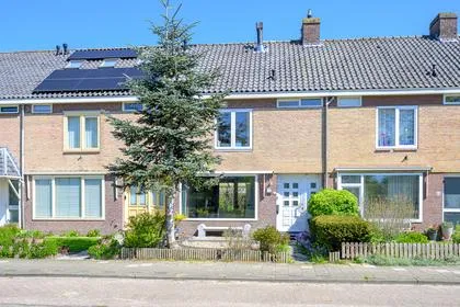 Tussenwoning te koop: Burgemeester Heymansstraat 31, Tussen Van Catz en Stolp Hoogwoud