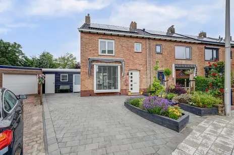 Hoekwoning te koop: Burgemeester Kampschöerstraat 34, Zwartenhoek Monster