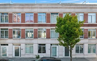 Tussenwoning te koop: Burgemeester Kolfschotenlaan 29, 'S-Gravenhage