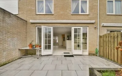 Tussenwoning te koop: Burgemeester Kootlaan 117, Uithoorn