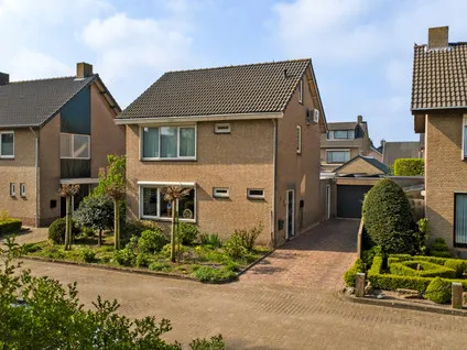 Vrijstaande woning te koop: Burgemeester Magneestraat 8, Molenstraat e.o. Luyksgestel