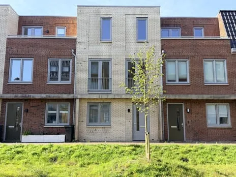 Huurwoning: Burgemeester Pabstlaan 37 in Hoofddorp - €3.500 per maand - 144m²