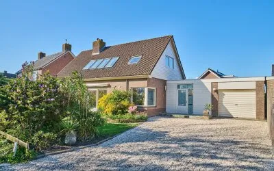 Vrijstaande woning te koop: Burgemeester Padmosweg 84, Wilnis Dorp Wilnis