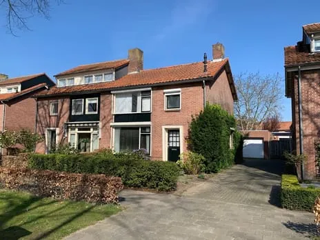 Twee-onder-één-kap te koop: Burgemeester Rietmanstraat 36, Gemert-Oost Gemert