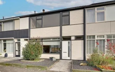 Tussenwoning te koop: Burgemeester Rietveldstr 8, 's-Heerenberg, oostelijke uitbreiding 'S-Heerenberg